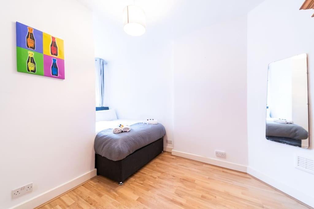 Beautiful One Bedroom Flat In Tavistock Place Londyn Zewnętrze zdjęcie